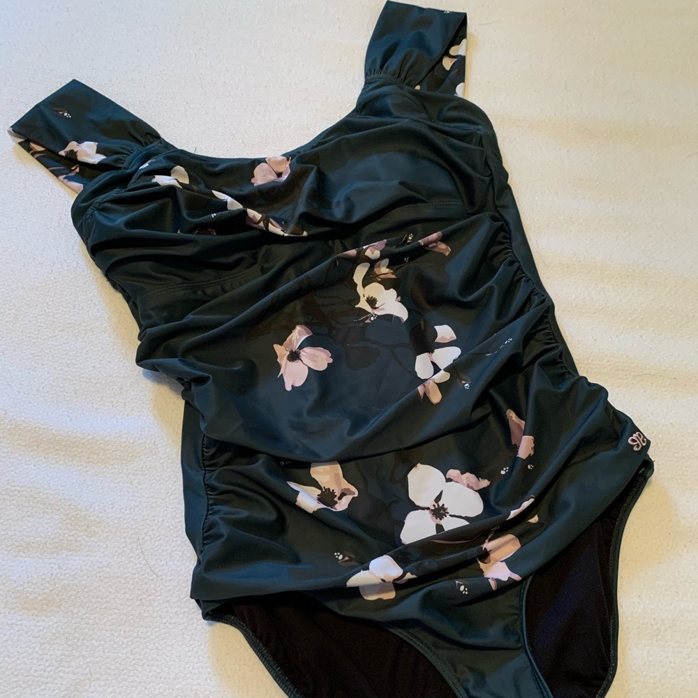 Albion fit one piece swimsuit